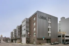 Photograph of Staybridge Suites Des Moines Downtown, Des Moines