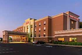 Photograph of Hampton Inn, Marshalltown