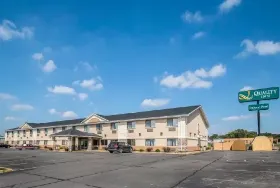 Photograph of Quality Inn, Coralville