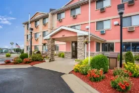 Photograph of Quality Inn, Cedar Rapids