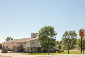 Photograph of Super 8, Cresco