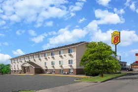 Photograph of Super 8, Clinton