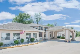 Photograph of Super 8, Ottumwa