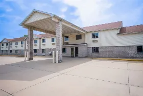 Photograph of Days Inn, Evansdale