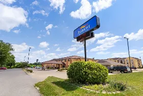 Photograph of Baymont by Wyndham, Waterloo