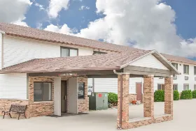 Photograph of Super 8, Story City