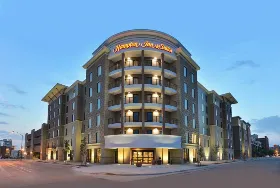 Photograph of Hampton Suites Des Moines Downtown, Des Moines