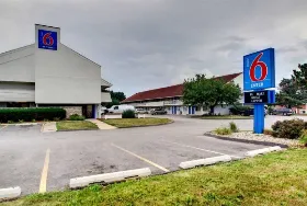 Photograph of Motel 6, Cedar Rapids