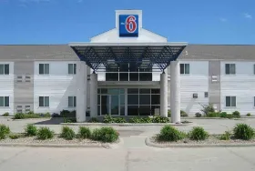 Photograph of Motel 6, Avoca