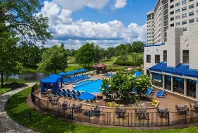 Photograph of Hilton Chicago/Oak Brook Hills Resort & Conference Center, Oak Brook