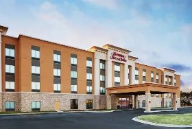 Photograph of Hampton Inn, Waukegan