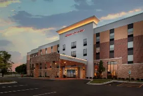 Photograph of Hampton Inn, Burr Ridge