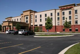 Photograph of Hampton Inn, Bolingbrook