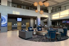Photograph of DoubleTree Suites by Hilton Hotel & Conference Center Chicago-Downers Grove, Downers Grove