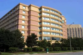 Photograph of Embassy Suites, Rosemont