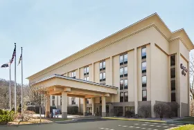 Photograph of Hampton Inn, East Peoria