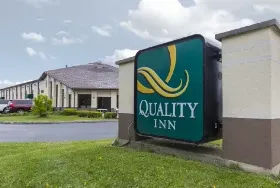 Photograph of Quality Inn, Sycamore