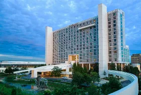 Photograph of Renaissance Schaumburg Convention Center Hotel, Schaumburg