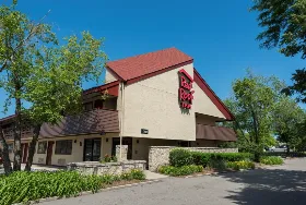 Photograph of Red Roof Inn, Rockford