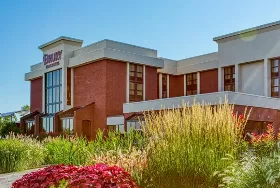 Photograph of Drury Inn & Suites, Collinsville