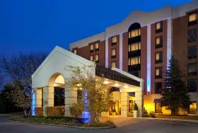 Photograph of Radisson Hotel, Schaumburg