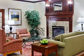 Photograph of Country Inn & Suites, Elgin