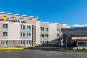 Photograph of Comfort Inn, Edwardsville