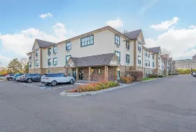 Photograph of Extended Stay America Select Suites, Downers Grove