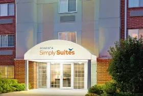Photograph of Sonesta Simply Suites, Warrenville