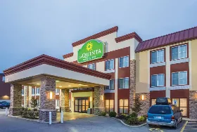 Photograph of La Quinta Inn & Suites, O'Fallon