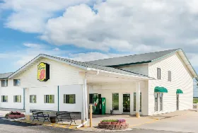 Photograph of Super 8, Okawville