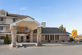 Photograph of Super 8, Joliet