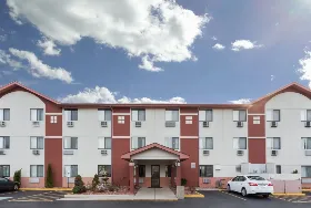 Photograph of Super 8, Mundelein