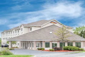 Photograph of Baymont by Wyndham, Freeport