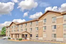 Photograph of Super 8, Mokena