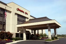 Photograph of Hampton Inn, Saint Louis