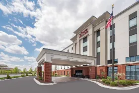 Photograph of Hampton Inn, Bridgeview