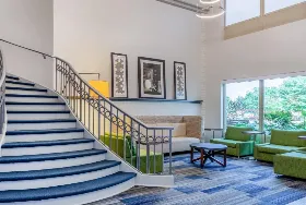 Photograph of Holiday Inn Express, Chicago