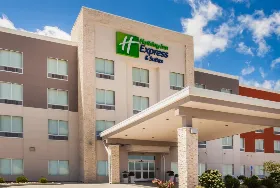 Photograph of Holiday Inn Express, Litchfield