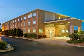 Photograph of Super 8, Gurnee