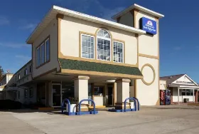 Photograph of Best Value Inn, Macomb