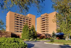 Photograph of Hilton Northbrook, Northbrook