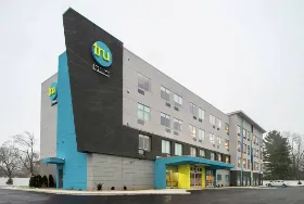 Photograph of Tru by Hilton, Elkhart