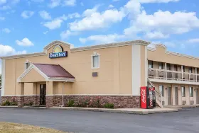 Photograph of Days Inn, Fort Wayne