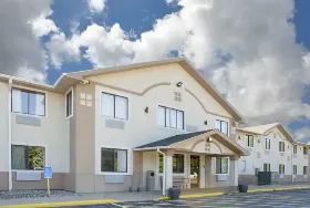 Photograph of Super 8, Howe
