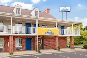 Photograph of Days Inn, Auburn