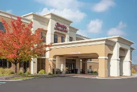 Photograph of Hampton Inn, Valparaiso