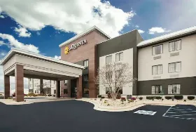 Photograph of La Quinta Inn & Suites, Kokomo
