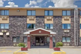 Photograph of Super 8, Evansville
