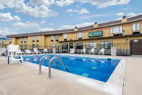 Photograph of Quality Inn, Brownsburg